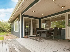 Pleasant Holiday Home in Korsør With Terrace - Image 2