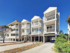 Second-row 4br Townhome W/ Ocean Views 4 Bedroom Townhouse - Image 3