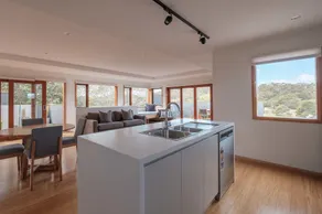 Freycinet Studios "Bay" - Image 4