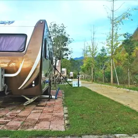 One Hill Resort - Image 3