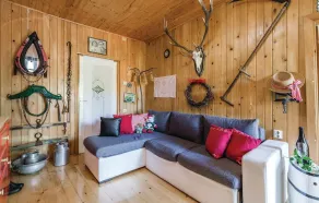 Amazing Home in Lic With Wifi and 2 Bedrooms - Image 5