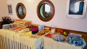 Hotel Le Star - Image 5