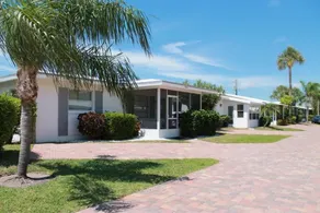 Aloha Kai - Unit 16-private Villa! 2 Bedroom Apts - Image 3