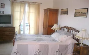 Studio avec jardin clos et wifi a Tonnay Charente - Image 3
