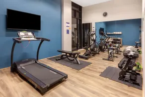 Ramada Encore by Wyndham Bogota Zona Franca - Image 5