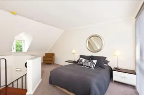 Spacious City 2 BR House - Fit 6 PP - Image 3