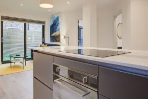 Charming 2-bed Apartment in London - Image 3