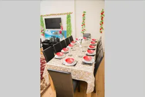 Syozant Lauriston Apartments - Image 4