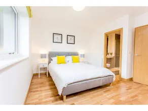Gorgeous Flat for 6 in Central Cambridge - Image 3