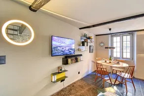 Amazing Chic Apt in Le Suquet by GuestReady - Image 3