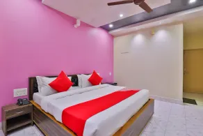 OYO 18385 Hotel Triveni - Image 2