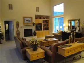 Hummingbird Springs Luxury Home - Image 5