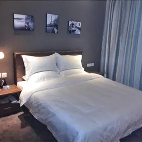Vera Nika International Hotel - Image 2