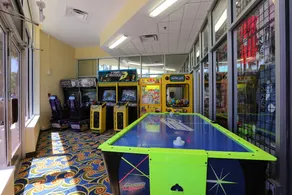 Maingate Kissimmee Hotel - Image 2