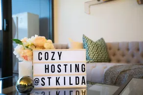 107light Filled Cozy Apt in the Heart of St Kilda - Image 3