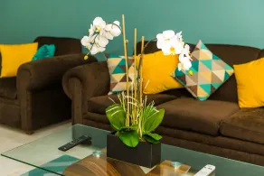 The US Embassy Luxury Apartment - Image 3
