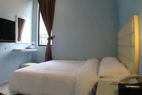 Princeton Hotel - Image 4