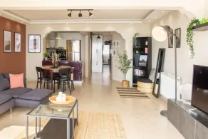Exceptional Flat with Gorgeous Sea View in Izmir - Image 2