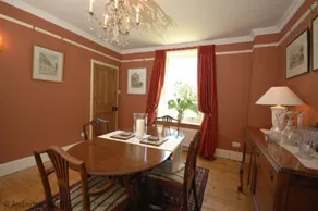 Warre Cottage - Image 2