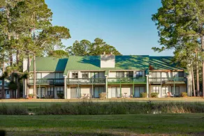Crown Resorts at Hickory Hills - Image 4