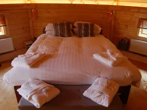 Romantic Rural Retreats - Image 3