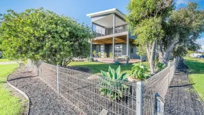 7 Graydens with views in Ventnor - Image 5