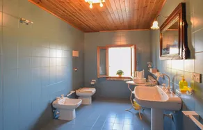 Amazing Home in Boara Pisani With 6 Bedrooms, Wifi and Outdoor Swimming Pool - Image 5