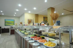 Mar-Bas Hotel - Image 2