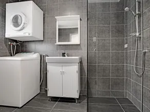 Adelaide Holiday Homes - Image 3