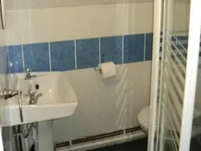 Three Horseshoes Inn - Image 4