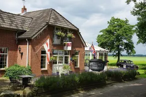Lucy's Inn - Image 3