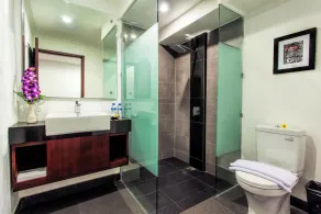 Ida Hotel - Image 2
