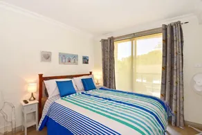 Sorrento Apartment 202 - Image 3