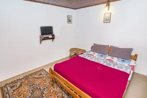 GuestHouser 2 BR Cottage f7d0 - Image 4
