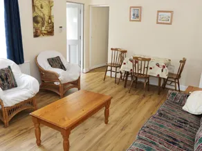Daffodil Cottage - Image 2