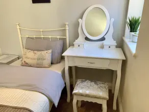 Denim Dreams Apartment - Image 5