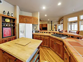 Fabulous 6br Dripping Springs Ranch 6 Bedroom Home - Image 3