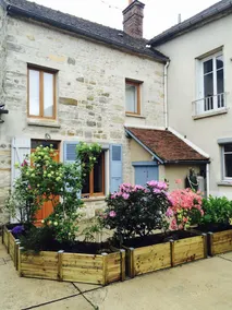 La Petite Cour - Image 4