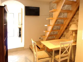 Stone House Apartment - Image 5