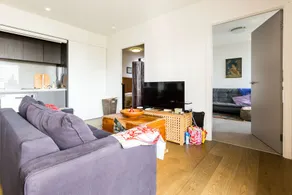 TALIA, 1BDR Carlton Apartment - Image 2