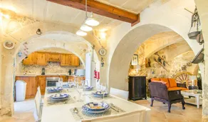 Authentic Country Home w Incredible Pitch Pool - Image 5