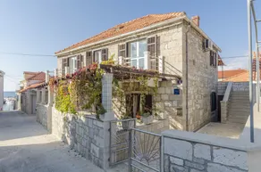 Apartments Ljiljana - Image 2