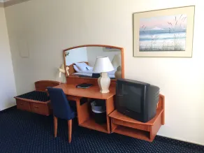 First Hotel Statt - Image 5