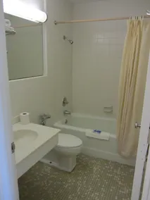 Royal Inn Abilene - Image 2
