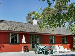 Modern Holiday Home in Nexø With Swimming Pool - Image 5