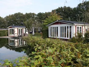 Comfy Chalet With a Dishwasher, Directly on a Pond - Image 3