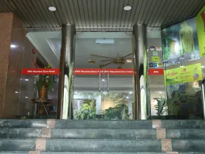 OYO 390 Mayview Glory Hotel - Image 5
