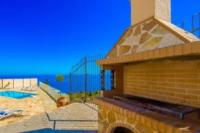 Villa Deluxe III - Image 2