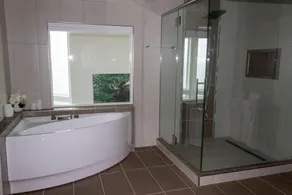 Otter Beach Lodges - Image 2
