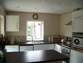 The Old Post Office Cottage - Image 3